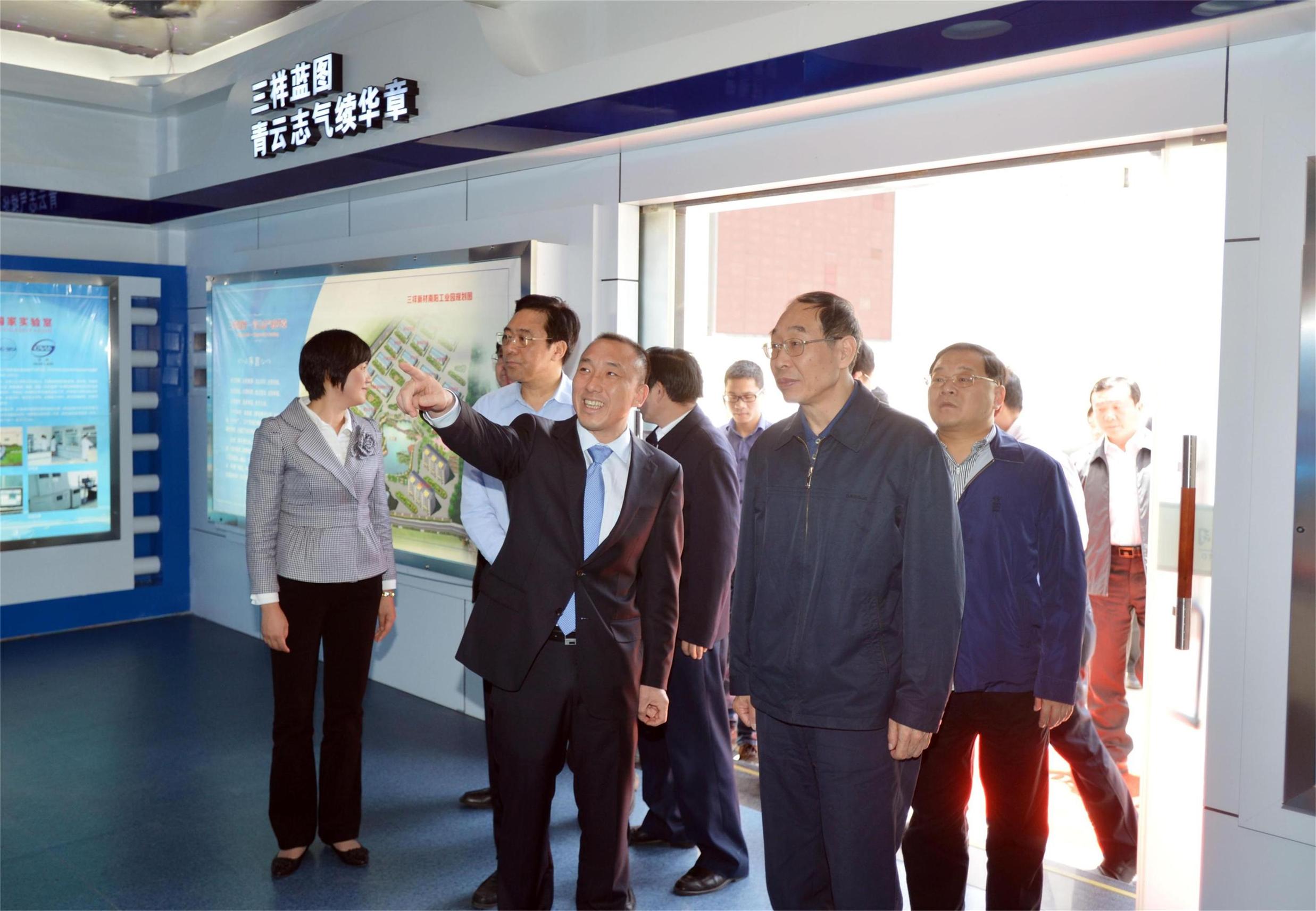 中央书记处书记、中央统战部部长尤权（时任福建省委书记、省人大常委会主任）视察三祥-33cc2b46-a26f-4171-ad81-c550ce31854b.jpg
